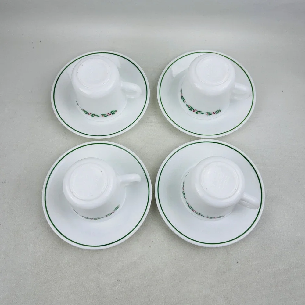 Vintage Corelle Winter Holly Cup & Saucer Set of 4 Black Vein Christmas Holiday